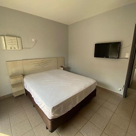 Apartamento Com Estacionamento, Wi-Fi, Ar Condicionado A 300 Metros Da Praia Da Enseada No Guaruja. 외부 사진
