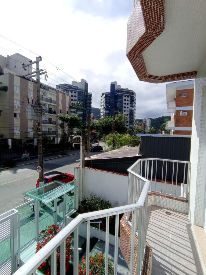 Apartamento Com Estacionamento, Wi-Fi, Ar Condicionado A 300 Metros Da Praia Da Enseada No Guaruja. 외부 사진