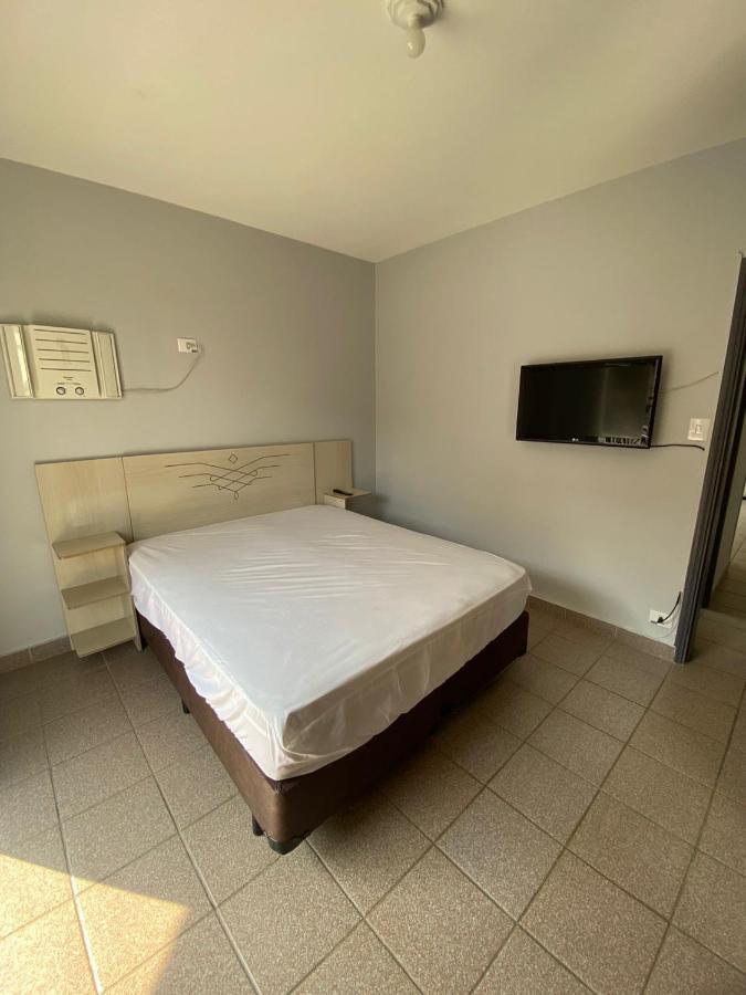 Apartamento Com Estacionamento, Wi-Fi, Ar Condicionado A 300 Metros Da Praia Da Enseada No Guaruja. 외부 사진